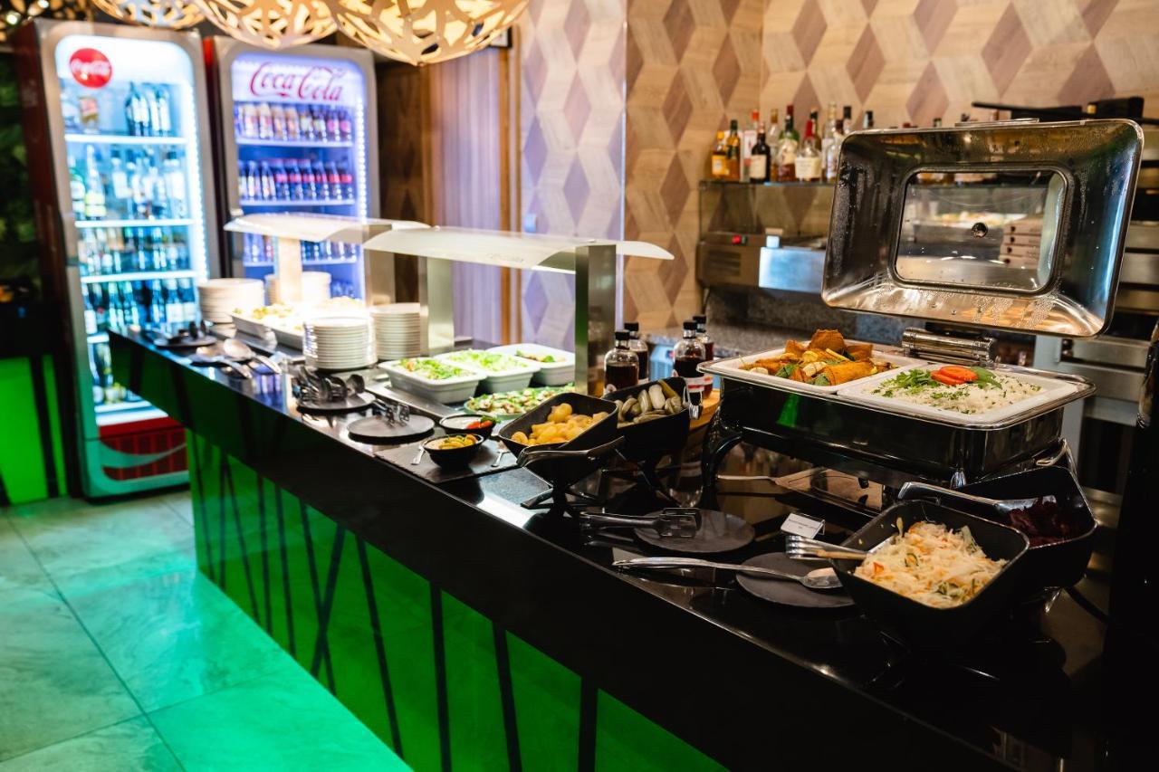 Allure Healthy Hotel & Spa Eger Buitenkant foto