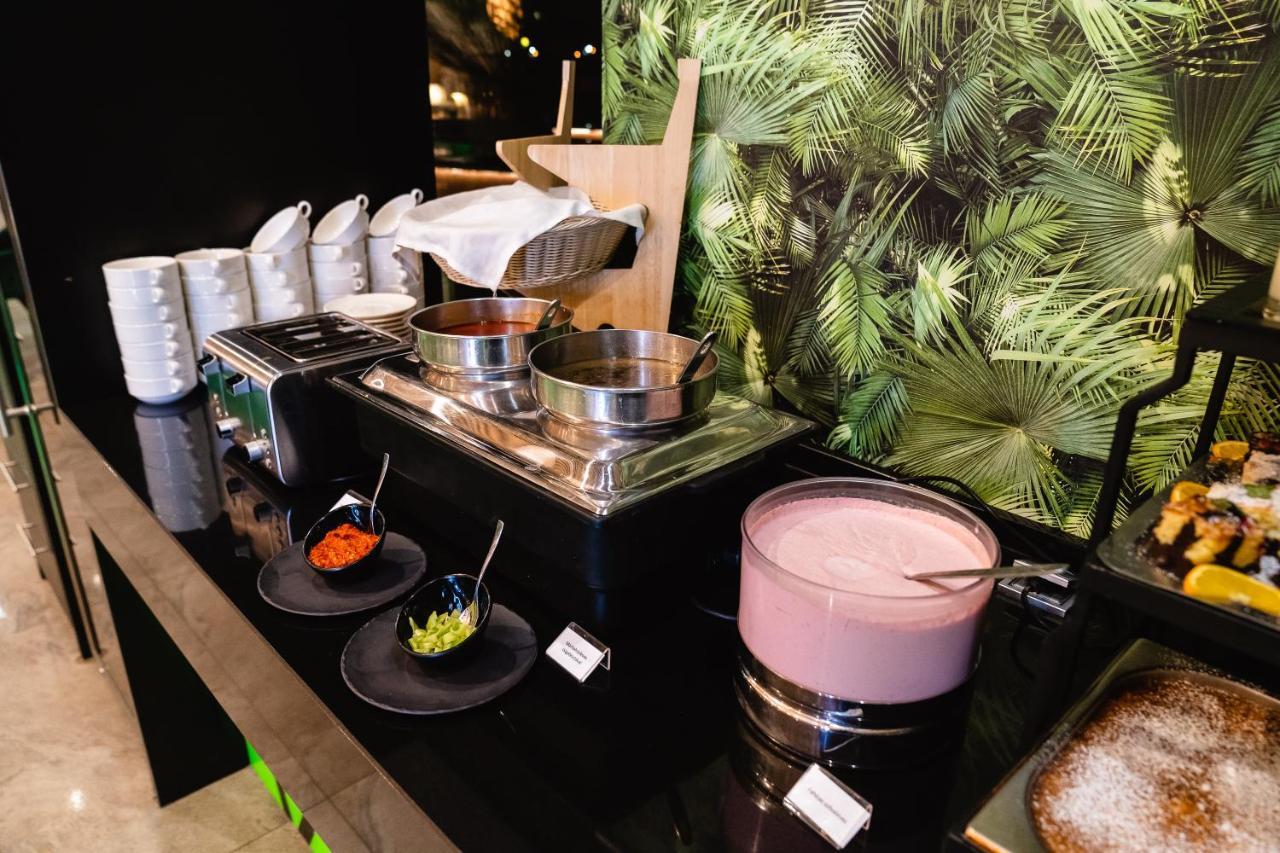 Allure Healthy Hotel & Spa Eger Buitenkant foto